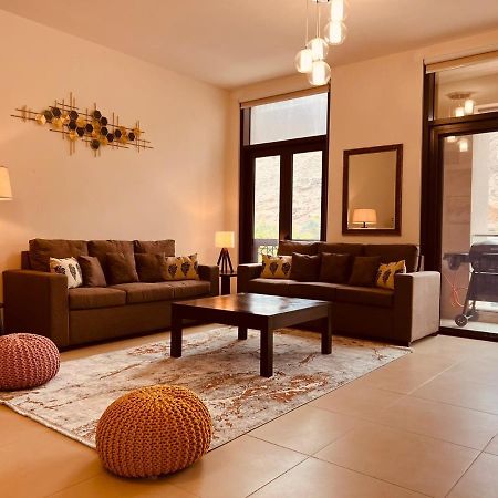 One 2Bhk Elegant Apartment In Muscat Bay 03 Экстерьер фото
