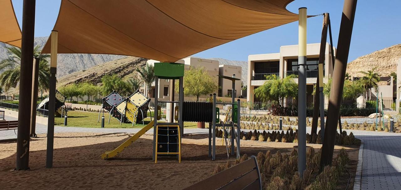 One 2Bhk Elegant Apartment In Muscat Bay 03 Экстерьер фото