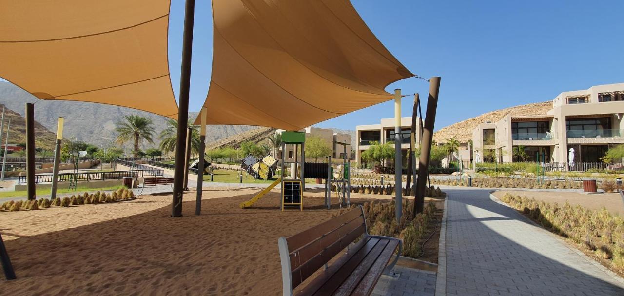 One 2Bhk Elegant Apartment In Muscat Bay 03 Экстерьер фото