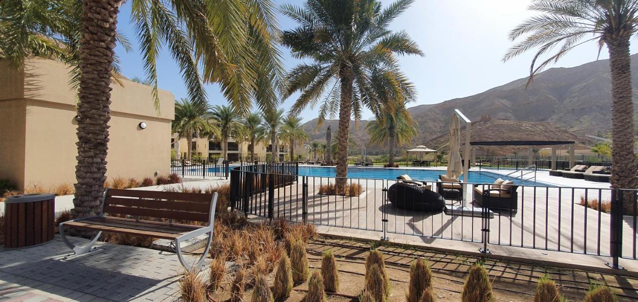 One 2Bhk Elegant Apartment In Muscat Bay 03 Экстерьер фото