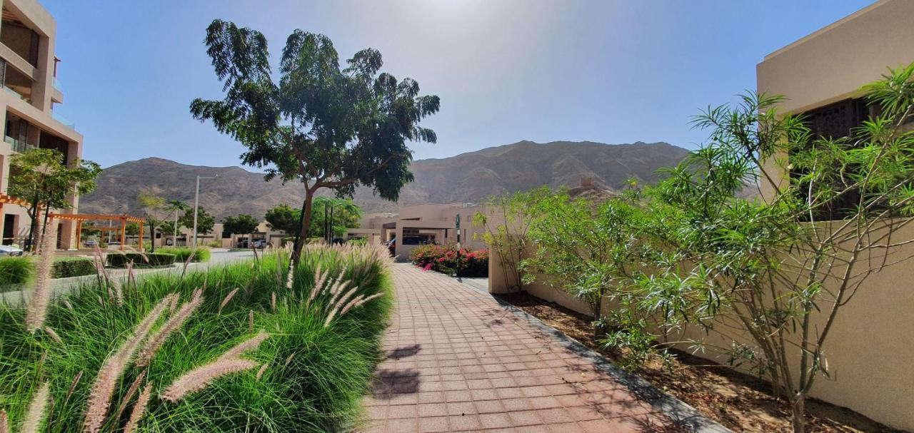 One 2Bhk Elegant Apartment In Muscat Bay 03 Экстерьер фото